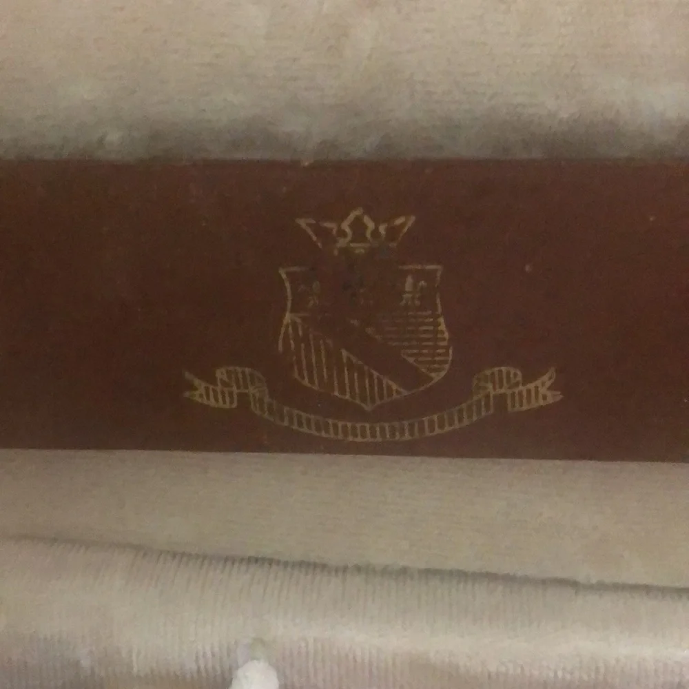 Vintage Shields Men's Jewelry Box & Jewelry